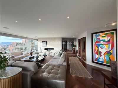 Apartamento de 3 alcobas en venta en Chico Norte, Bogotá, 325 m² · foto 3 de 20