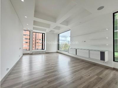 Apartamento de 4 alcobas en venta en La Cabrera, Bogotá, 328 m² · foto 3 de 20