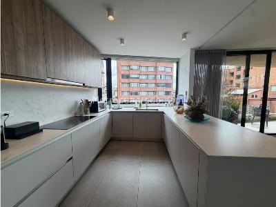 Apartamento de 3 alcobas en venta en La Cabrera, Bogotá, 248 m² · foto 10 de 20