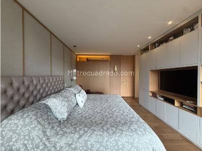 Apartamento de 3 alcobas en venta en La Cabrera, Bogotá, 248 m² · foto 19 de 20