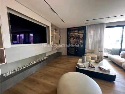 Apartamento de 3 alcobas en venta en Chico Norte, Bogotá, 321 m² · foto 18 de 20
