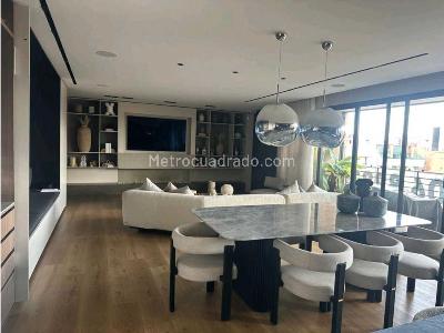 Apartamento de 3 alcobas en venta en Chico Norte, Bogotá, 321 m² · foto 2 de 20