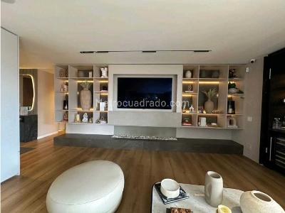 Apartamento de 3 alcobas en venta en Chico Norte, Bogotá, 321 m² · foto 7 de 20