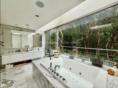 Apartamento de 4 alcobas en venta en Usaquen, Bogotá, 299 m² · foto 11 de 13