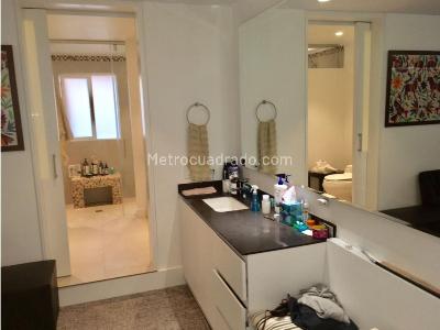 Apartamento de 4 alcobas en venta en Los Rosales, Bogotá, 436 m² · foto 10 de 13