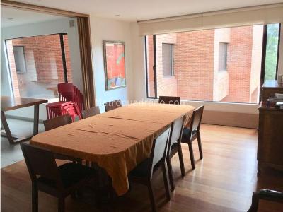 Apartamento de 4 alcobas en venta en Los Rosales, Bogotá, 436 m² · foto 4 de 13