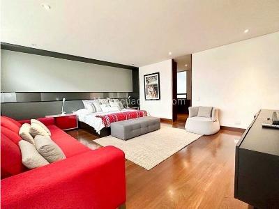 Apartamento de 3 alcobas en venta en Chico Norte, Bogotá, 380 m² · foto 6 de 10