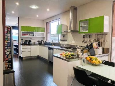 Apartamento de 3 alcobas en venta en Los Rosales, Bogotá, 287 m² · foto 9 de 20