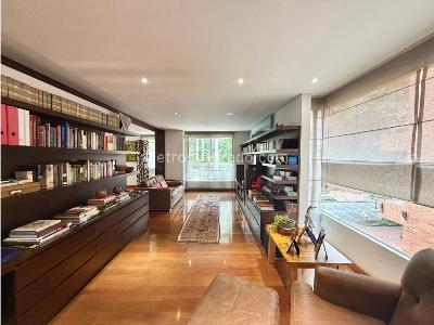 Apartamento de 3 alcobas en venta en Chico Norte, Bogotá, 330 m² · foto 6 de 15