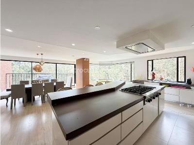 Apartamento de 4 alcobas en venta en Usaquen, Bogotá, 396 m² · foto 4 de 15