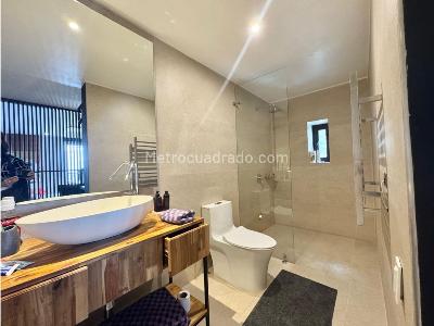 Apartamento de 4 alcobas en venta en Los Rosales, Bogotá, 350 m² · foto 19 de 20