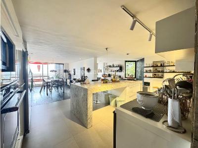 Apartamento de 4 alcobas en venta en Los Rosales, Bogotá, 350 m² · foto 9 de 20