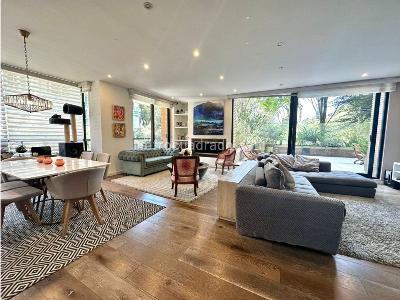Apartamento de 3 alcobas en venta en Los Rosales Chico, Bogotá, 170 m² · foto 13 de 13