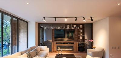 Apartamento de 3 alcobas en venta en Chico Norte, Bogotá, 203 m² · foto 3 de 13