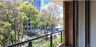Apartamento de 3 alcobas en venta en Chico Norte, Bogotá, 203 m² · foto 5 de 13