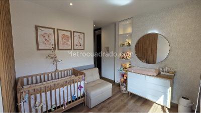 Apartamento de 3 alcobas en venta en Chico Norte, Bogotá, 168 m² · foto 10 de 13