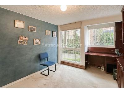 Apartamento de 5 alcobas en venta en Los Rosales, Bogotá, 340 m² · foto 17 de 20