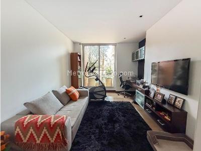 Apartamento de 3 alcobas en venta en Los Rosales, Bogotá, 266 m² · foto 13 de 20
