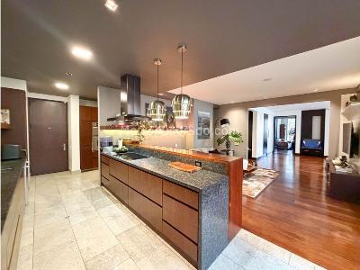 Apartamento de 3 alcobas en venta en Los Rosales, Bogotá, 266 m² · foto 9 de 20