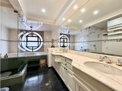 Apartamento de 4 alcobas en venta en Los Rosales, Bogotá, 280 m² · foto 16 de 17