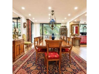 Apartamento de 4 alcobas en venta en Los Rosales, Bogotá, 280 m² · foto 2 de 17