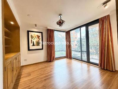 Apartamento de 4 alcobas en venta en Los Rosales, Bogotá, 280 m² · foto 5 de 17