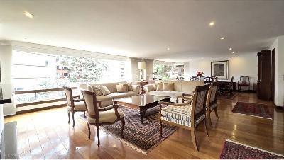 Apartamento de 4 alcobas en venta en El Nogal, Bogotá, 274 m² · foto 2 de 20