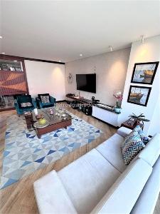 Apartamento de 3 alcobas en venta en Chico Norte, Bogotá, 247 m² · foto 2 de 20