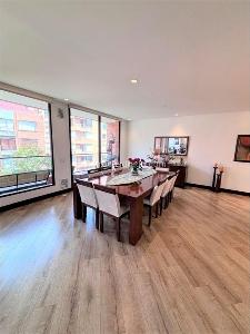 Apartamento de 3 alcobas en venta en Chico Norte, Bogotá, 247 m² · foto 3 de 20