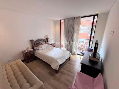 Apartamento de 3 alcobas en venta en Chico Norte, Bogotá, 247 m² · foto 8 de 20