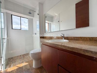 Apartamento de 3 alcobas en venta en Usaquen, Bogotá, 205 m² · foto 11 de 17