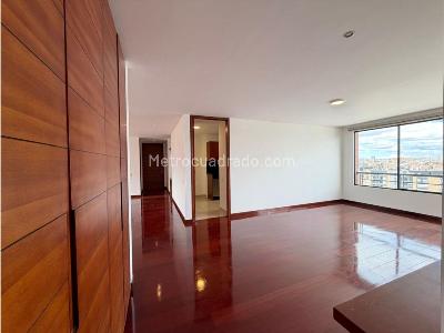 Apartamento de 3 alcobas en venta en Usaquen, Bogotá, 205 m² · foto 12 de 17