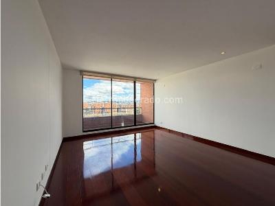 Apartamento de 3 alcobas en venta en Usaquen, Bogotá, 205 m² · foto 3 de 17