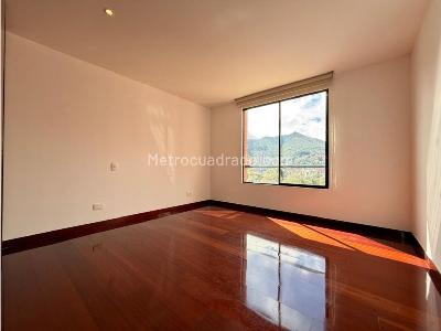 Apartamento de 3 alcobas en venta en Usaquen, Bogotá, 205 m² · foto 8 de 17