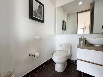 Apartamento de 3 alcobas en venta en Usaquen, Bogotá, 149 m² · foto 15 de 18
