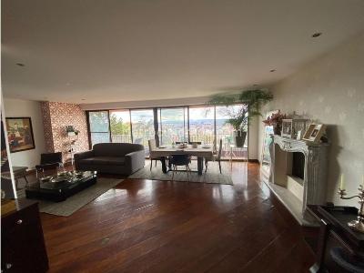 Apartamento de 3 alcobas en venta en Los Rosales Chico, Bogotá, 245 m² · foto 2 de 20