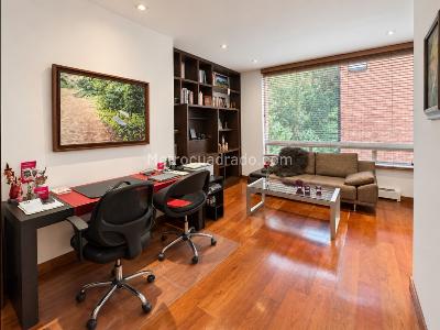 Apartamento de 3 alcobas en venta en Los Rosales Emaus, Bogotá, 200 m² · foto 12 de 16