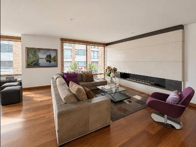Apartamento de 3 alcobas en venta en Los Rosales Emaus, Bogotá, 200 m² · foto 2 de 16