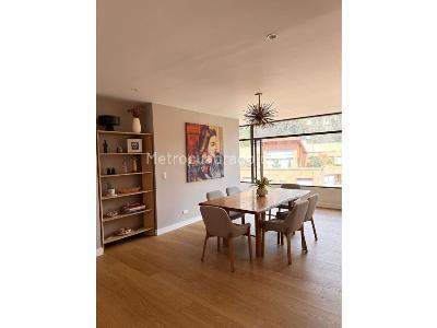 Apartamento de 4 alcobas en venta en Acacias Usaquen, Bogotá, 252 m² · foto 2 de 20