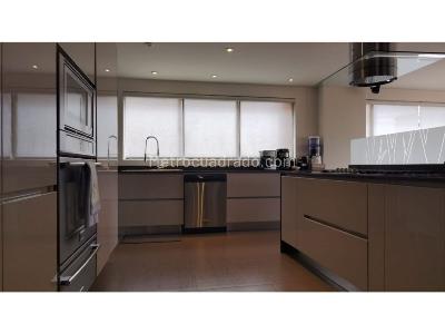 Apartamento de 3 alcobas en venta en Los Rosales, Bogotá, 210 m² · foto 11 de 20