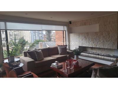 Apartamento de 3 alcobas en venta en Los Rosales, Bogotá, 210 m² · foto 1 de 20