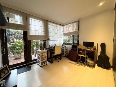 Apartamento de 4 alcobas en venta en Los Rosales, Bogotá, 220 m² · foto 14 de 18