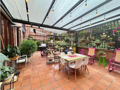 Apartamento de 4 alcobas en venta en Los Rosales, Bogotá, 220 m² · foto 5 de 18
