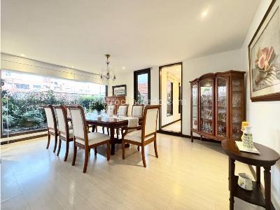 Apartamento de 4 alcobas en venta en Los Rosales, Bogotá, 220 m² · foto 6 de 18