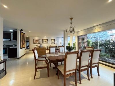 Apartamento de 4 alcobas en venta en Los Rosales, Bogotá, 220 m² · foto 7 de 18