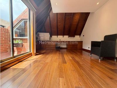 Apartamento de 3 alcobas en venta en Chico Norte, Bogotá, 206 m² · foto 6 de 11
