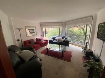 Apartamento de 3 alcobas en venta en Los Rosales Chico, Bogotá, 240 m² · foto 2 de 20