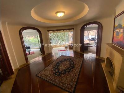 Apartamento de 3 alcobas en venta en Los Rosales Chico, Bogotá, 240 m² · foto 6 de 20