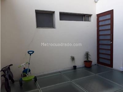 Apartamento de 4 alcobas en venta en Chico Norte, Bogotá, 230 m² · foto 15 de 18