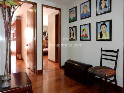 Apartamento de 4 alcobas en venta en Chico Norte, Bogotá, 230 m² · foto 5 de 18